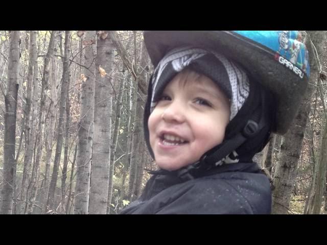 2 year old mountain bike kid on is Run bike, skate park, pump track, baby www.baby-onboard.com