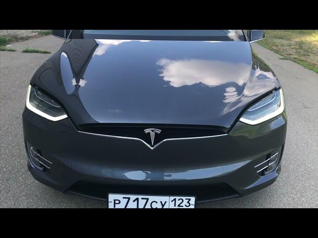 TESLA Model X