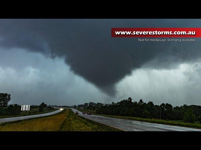 Close Range Tornado - Pella Iowa - Storm Chasing & Spotting - 20th June, 2021