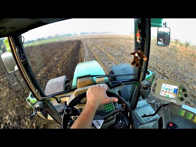 Cab View | Fendt 820 Vario Plowing