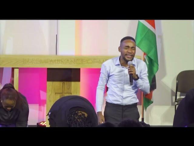 Paul Clement - Kama sio wewe ( Worship medley )