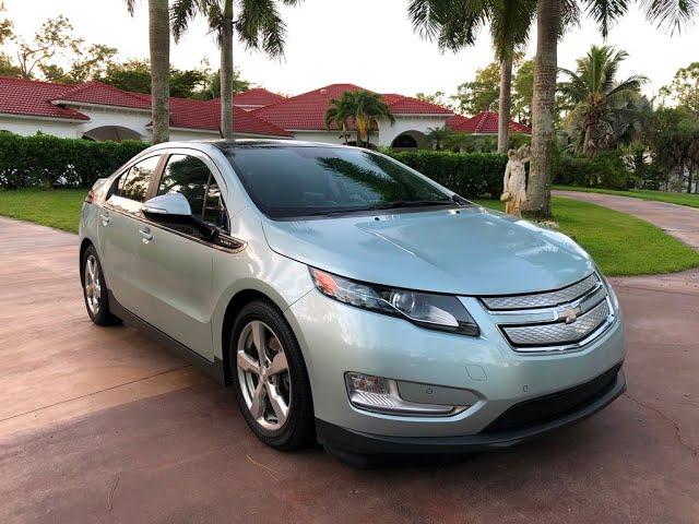 Does an Older Chevrolet Volt Make a Good Used Car?  Review and Test Drive of the Plug-In Hybrid