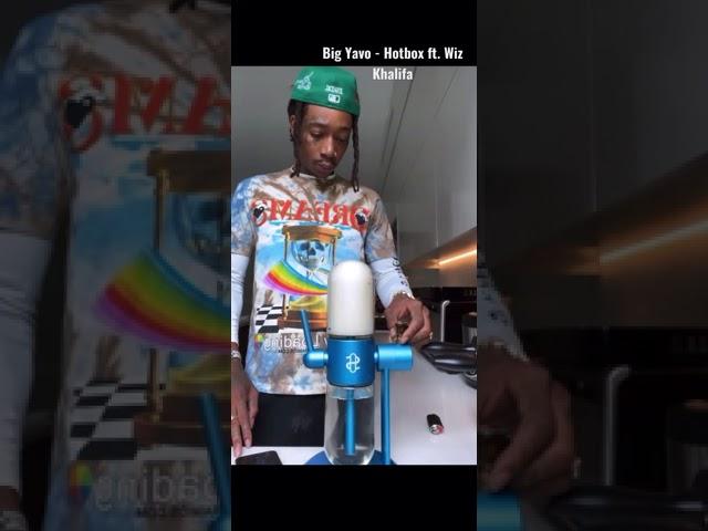 Wiz Khalifa air fries himself and plays new song | Hotbox Remix