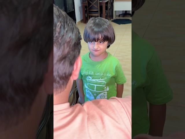 ابني كتير معصب ما عرفت ليش: