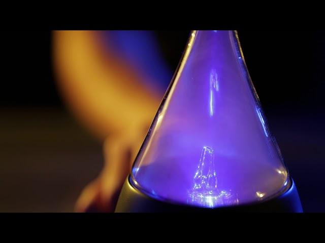 Demonstration of the Raindrop Nebulizing Essential Oil Diffuser