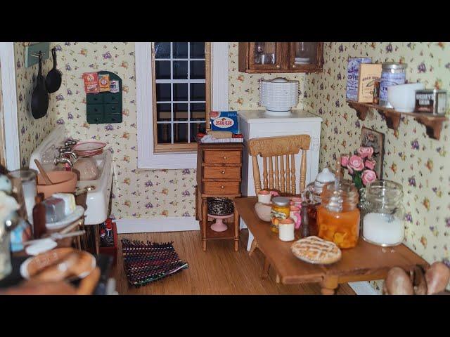 DIY MINI KITCHEN TABLE with DRAWERS-Little Gretchen's Workshop