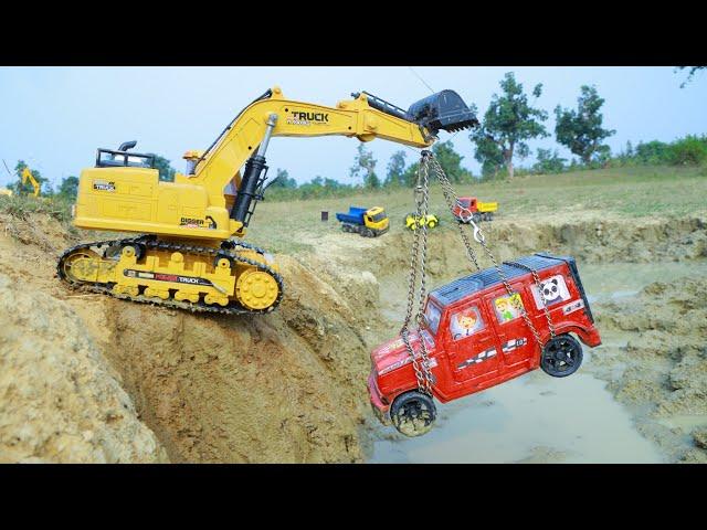 Mahindra Thar Roxx Jeep Rubicon Accident Mud Off Road Pulling Out Double JCB 3dx Excavator ? CS Toy