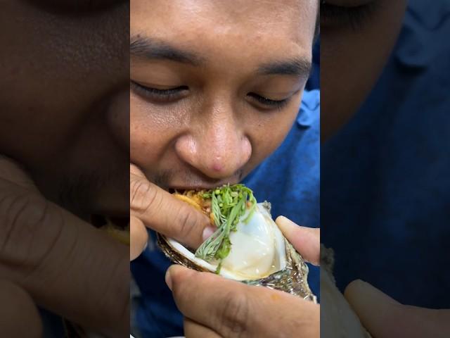 Yummy, eating oyster ️ #love #oysters #food #mukbang #shorts #video