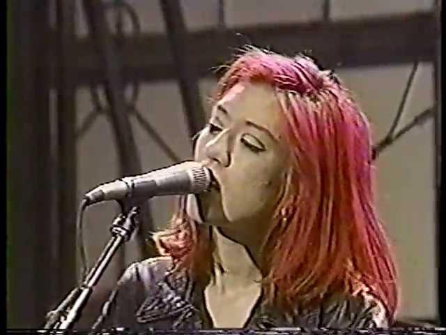 Lush - "For Love" live on Dennis Miller Show 1992