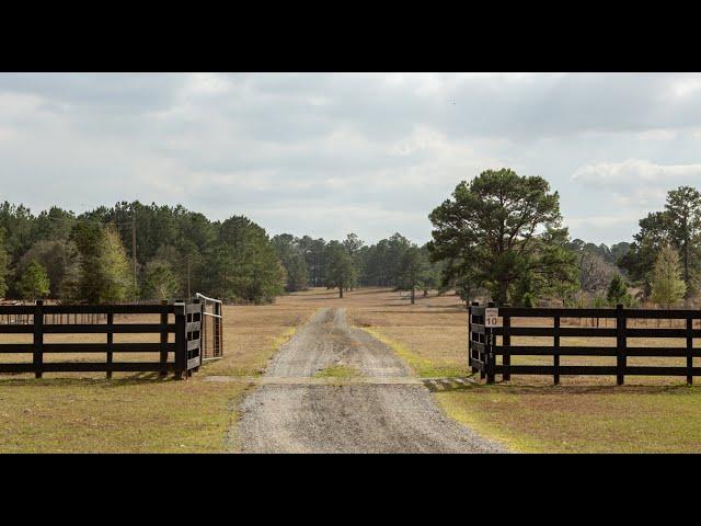 Home on Acreage For Sale in North Florida. 98 Acres with a creek and workshop. Live Oak, FL.