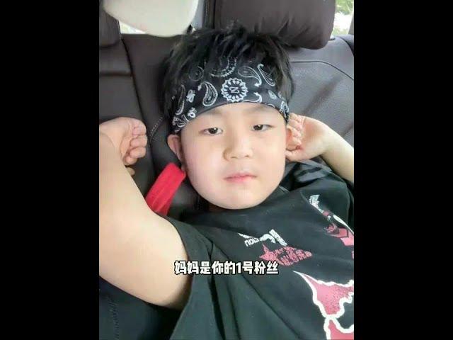That's right  family members  Tang can dance now. # Little Tang Tang # Golden Speechmaker of Parent