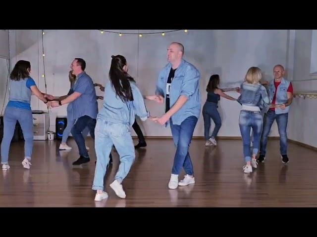 Salsa Cubana - Dance Family