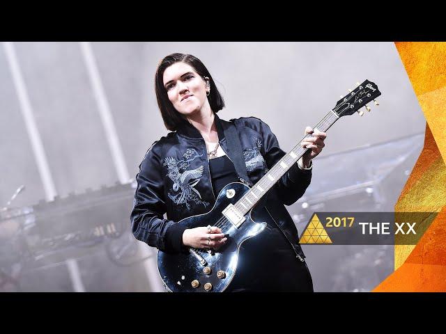 The xx - On Hold (Glastonbury 2017)