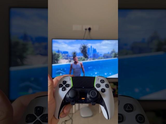 Как меняется цвет DualSense во время игры в GTA 5  #dualsense #ps5 #ps5controller #gta5