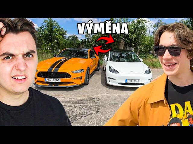 Vyměnil jsem si Auto s YouTuberem na 24 Hodin! (Tesla vs. Mustang)