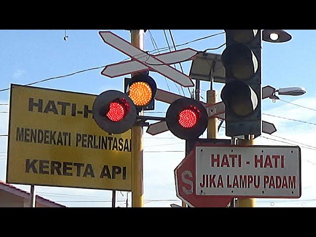 Kompilasi Perlintasan Kereta Api MULTEC di Probolinggo