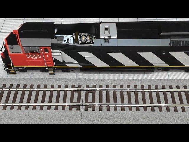 Aurora Miniatures HO Scale GMD SD 60F Diesel Locomotive Fans