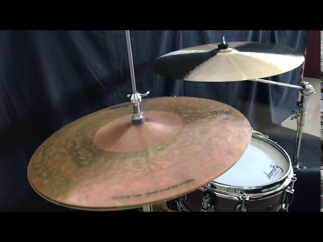 Hihat 16” Red Foot Vintage (B8) + 23” Crash Ride Schell B20