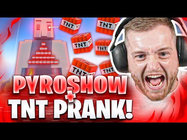 XXL PYROSHOW + Explosiver PRANK an den RENTNER in Craft Attack 12!