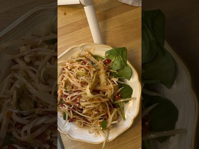 Papaya Salad #thaifood #yummy #spicy #papaya a #papayasalad