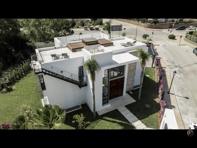 Modern Elegance Near Marbella, Villa for € 2.2M