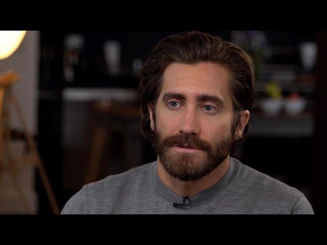 Jake Gyllenhall talks acting on stage vs. film