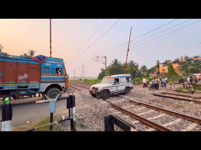 Dangerous Situation at Railroad : Furious Speedy Teesta Torsa Express Dust Rising skip Railgate