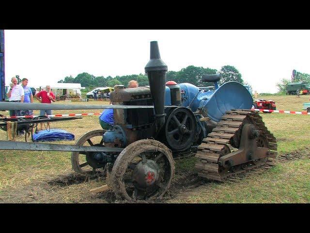 Dreschen mit dem Lanz Bulldog - Tractor start, run and threshing