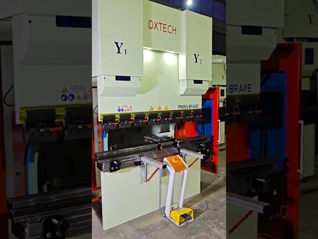 160T/1600 DE15 bending machine (2)