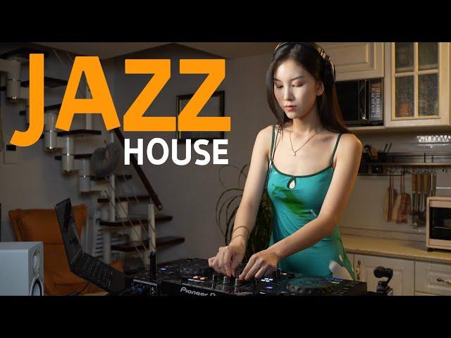 Evening Jazz 100-120bpm JAZZ HOUSE MIX - By Yuna