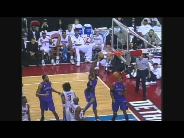 Vince Carter Dunks Over Ben Wallace vs. Pistons (01-02 Season)