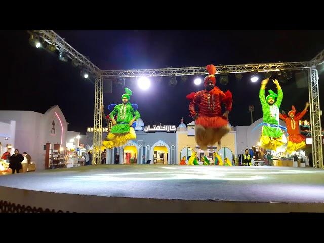 Jug jug jive maana maan Punjabi  . Bhangra performance at  Sheikh Zayad Heritage Festival 2017-2018