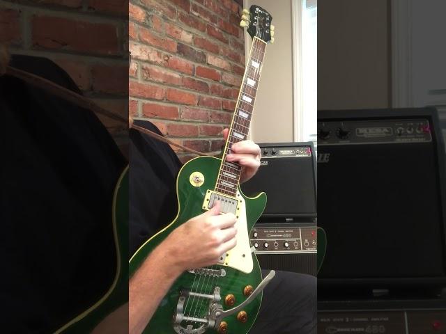 FUNKY FINGERSTYLE BLUES LICK #shortsfeed #guitar