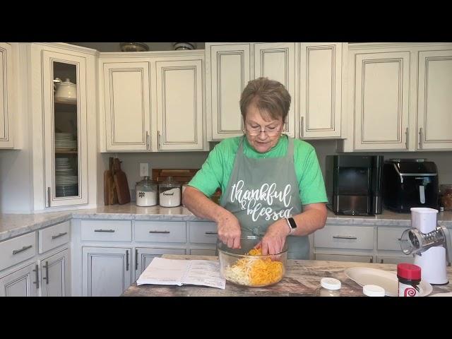 Making my husband's favorite lunch! How to make the easiest pimento cheese recipe