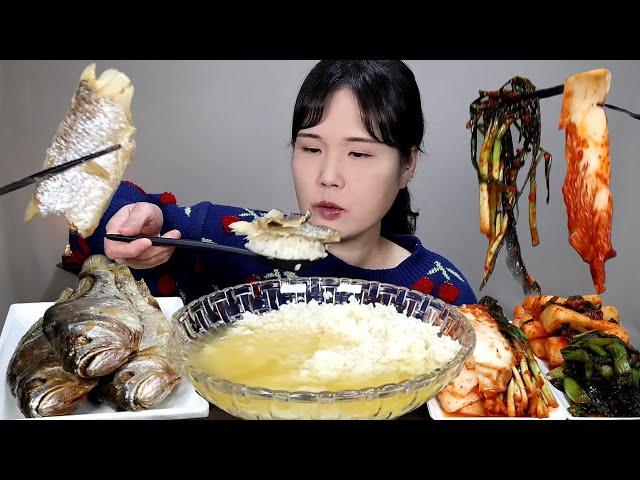 mukbang, spicy, kimchi. ASMR.