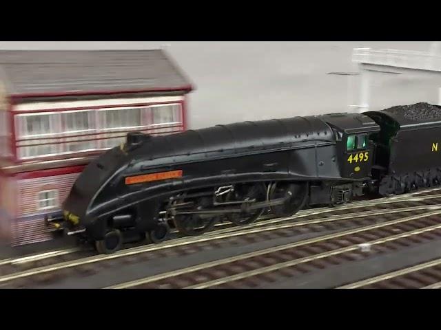 Hornby Live Steam Golden Fleece 5 up