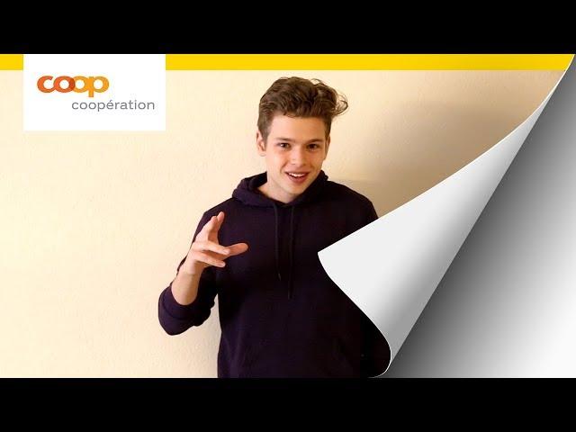 Bruno Peki fait un sketch pour Coopération