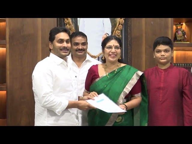 CM YS Jagan handed over the forms to Varudu kalyani and Dr. Mondithoka Arun Kumar for MLC Elections