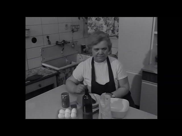 "Exemplary Socialistic Woman" - 1973 Czechoslovakian Communist Propaganda - ENG subtitles