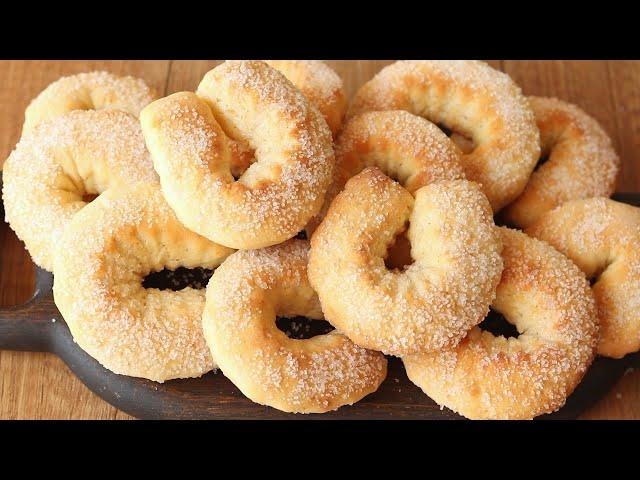 1/2 CUP OF KEFIR, 1 egg and QUICK BAKING for Tea at your place! SUGAR HORSESHOES COOKIES