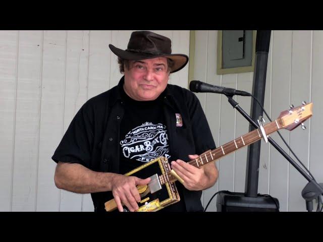 Steve Arvey 30 Minute Cigar Box Guitar Concert On The Myakka River Venice Florida