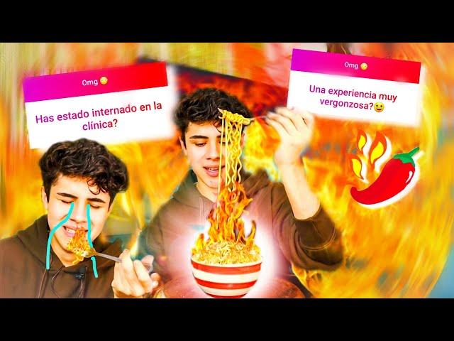 Respondo preguntas mientras como los fideos más picantes