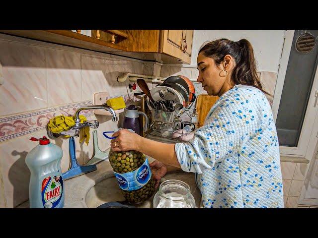 Today I made broth by myself And I took care of the twins, Vlog of a day in the life of the four of