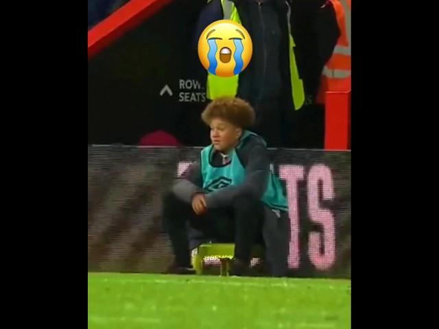 Ball Boys & Players Respect Moments 