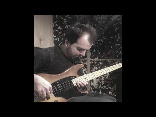 City Nights by Allan Holdsworth - Bass cover (Godin Shifter 4 Bass)