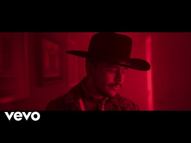 Christian Nodal - Aquí Abajo