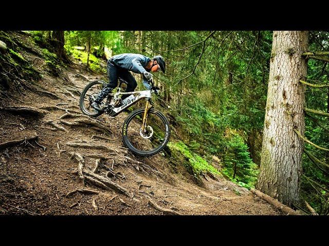 How Dario Lillo Utilizes the Trance X Advanced E+ Elite for Training | Giant Bicycles