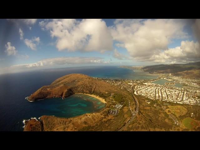 Flying Hawaii in a Robinson R22