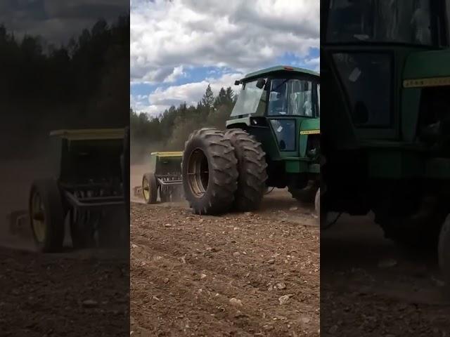 John Deere 4230 Planting Oats