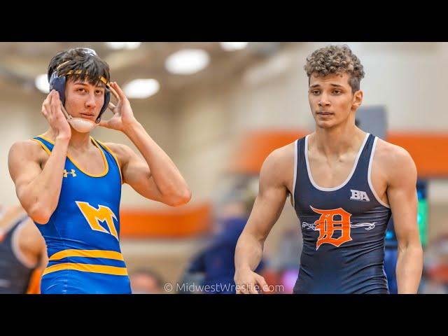 152 – Hussein Thahab {G} of DeKalb IL vs. Devin Lawrence {R} of Mukwonago WI